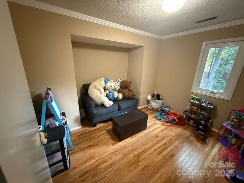 430 17th Avenue Drive, Hickory, NC 28601.  MLS# CAR4281870, YatesRealty ID 33686. Bedroom 4