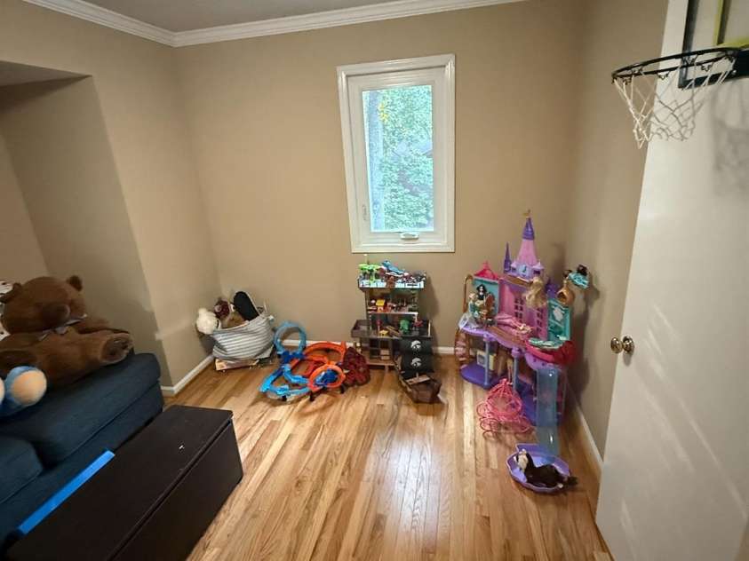 430 17th Avenue Drive, Hickory, NC 28601.  MLS# CAR4281870, YatesRealty ID 33686. Bedroom 4/Closet