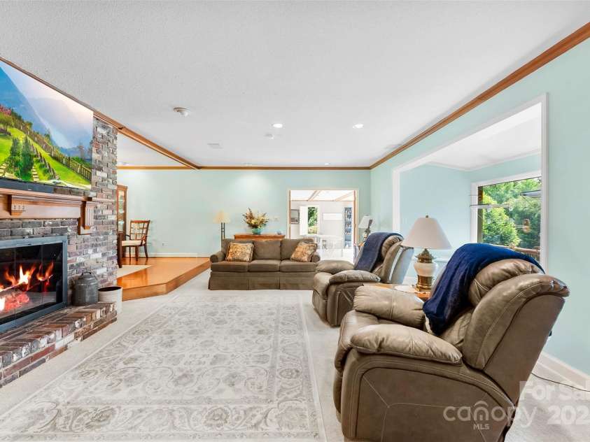 2927 Old Stage Road, Gastonia, NC 28052.  MLS# CAR4283829, YatesRealty ID 33688. 