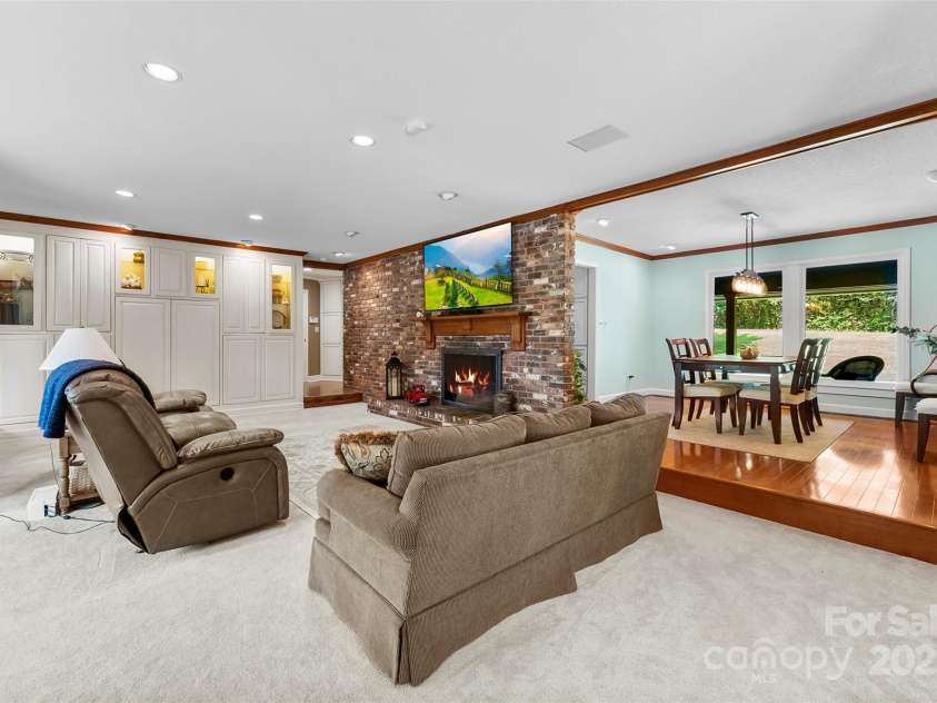 2927 Old Stage Road, Gastonia, NC 28052.  MLS# CAR4283829, YatesRealty ID 33688. 