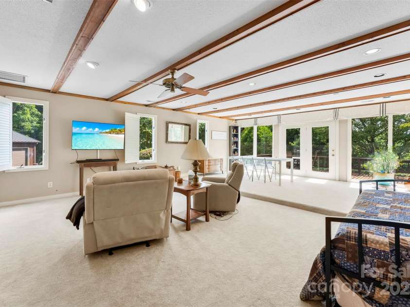 2927 Old Stage Road, Gastonia, NC 28052.  MLS# CAR4283829, YatesRealty ID 33688. 