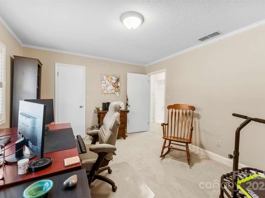 2927 Old Stage Road, Gastonia, NC 28052.  MLS# CAR4283829, YatesRealty ID 33688. 