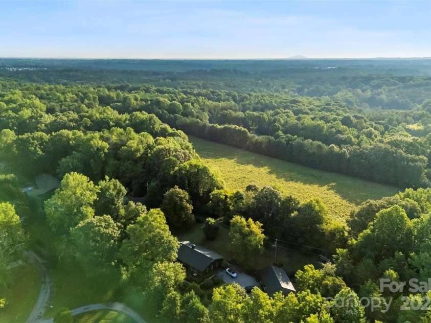2927 Old Stage Road, Gastonia, NC 28052.  MLS# CAR4283829, YatesRealty ID 33688. 