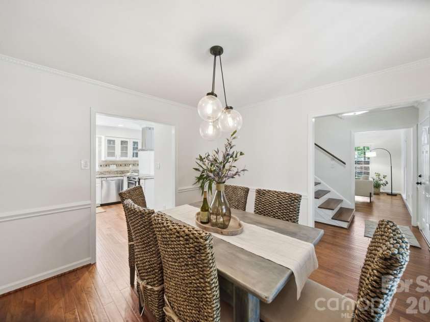 5600 Carmel Station Avenue, Charlotte, NC 28226.  MLS# CAR4397879, YatesRealty ID 33688. 