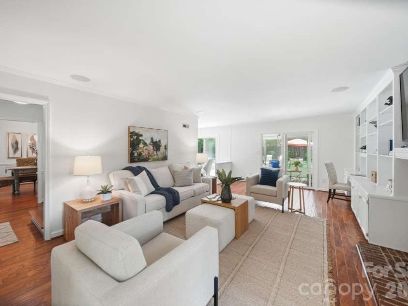 5600 Carmel Station Avenue, Charlotte, NC 28226.  MLS# CAR4397879, YatesRealty ID 33688. 