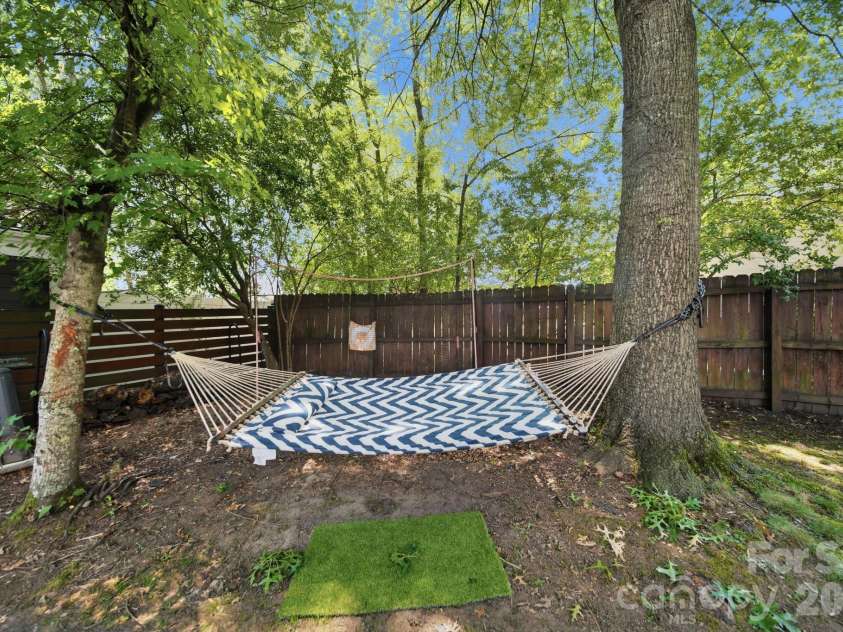 5600 Carmel Station Avenue, Charlotte, NC 28226.  MLS# CAR4397879, YatesRealty ID 33688. 