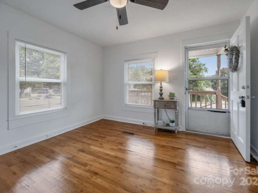 107 Apricot Street, Belmont, NC 28012.  MLS# CAR4284987, YatesRealty ID 33689. 