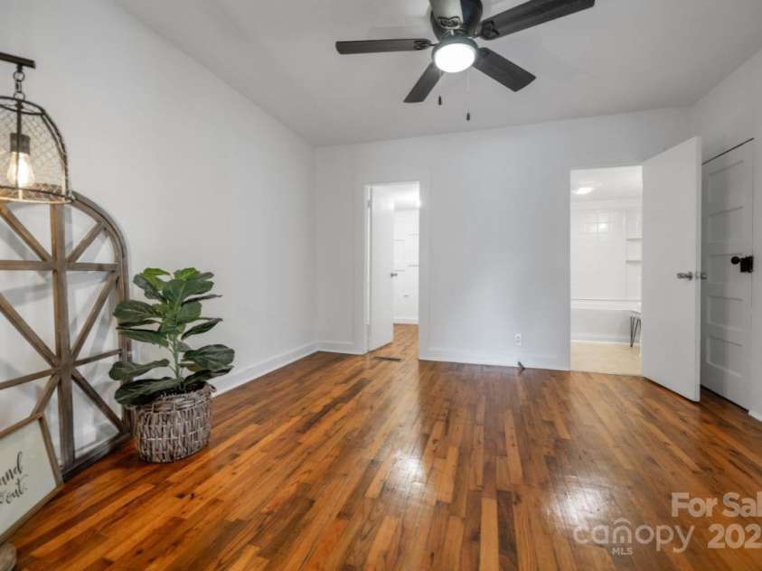 107 Apricot Street, Belmont, NC 28012.  MLS# CAR4284987, YatesRealty ID 33689. 