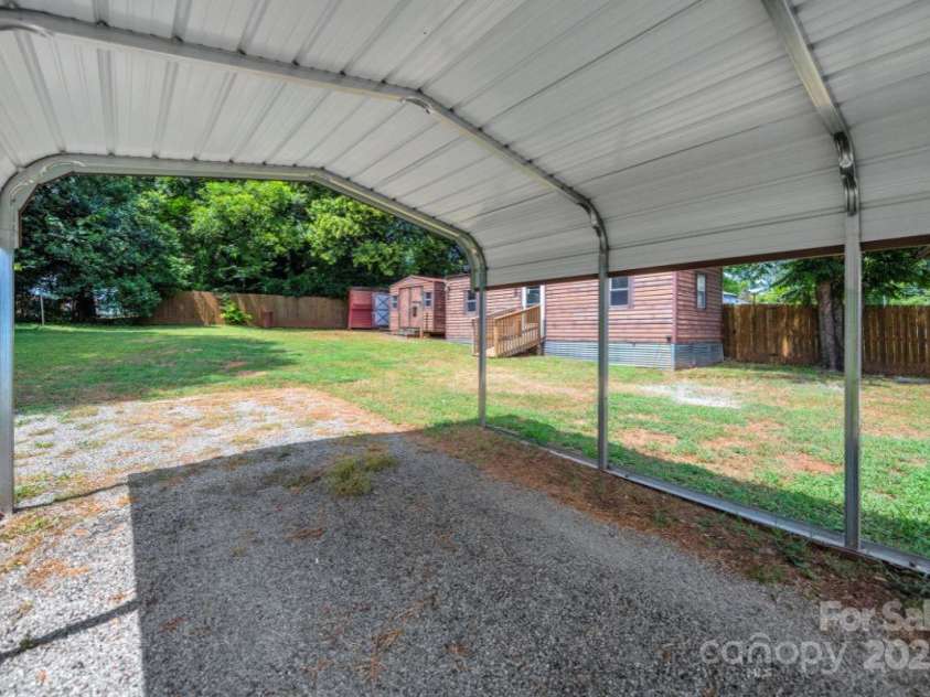 107 Apricot Street, Belmont, NC 28012.  MLS# CAR4284987, YatesRealty ID 33689. 