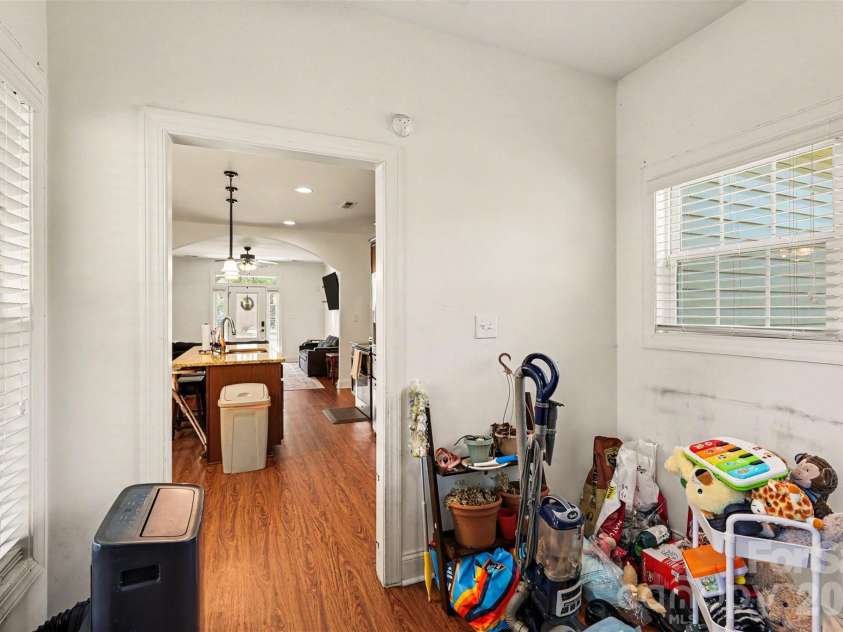 964 Mathis Avenue, Salisbury, NC 28146.  MLS# CAR4390252, YatesRealty ID 33689. Den/Sunroom