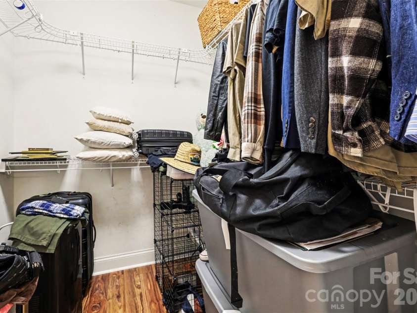 964 Mathis Avenue, Salisbury, NC 28146.  MLS# CAR4390252, YatesRealty ID 33689. Primary Walk-In Closet