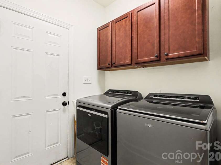 964 Mathis Avenue, Salisbury, NC 28146.  MLS# CAR4390252, YatesRealty ID 33689. Walk-In Laundry Room