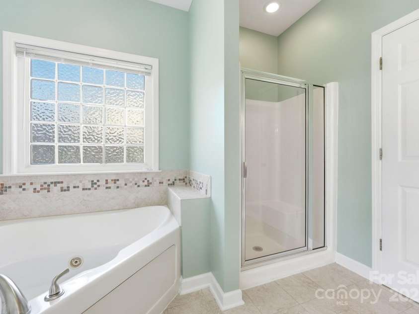 117 Chandler Drive, Mocksville, NC 27028.  MLS# CAR4311505, YatesRealty ID 3369. 