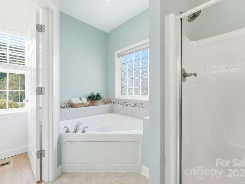 117 Chandler Drive, Mocksville, NC 27028.  MLS# CAR4311505, YatesRealty ID 3369. 