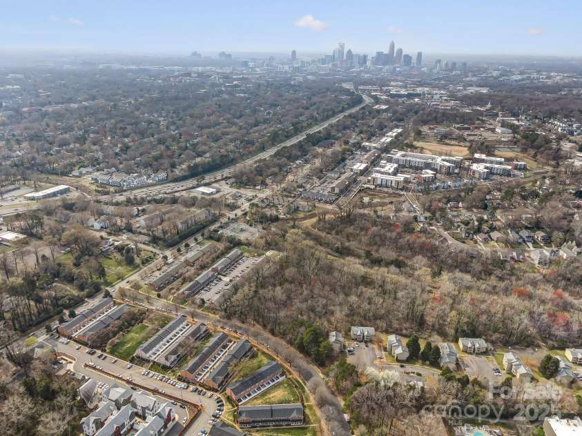 1224 Green Oaks Lane, Charlotte, NC 28205.  MLS# CAR4233494, YatesRealty ID 3369. 