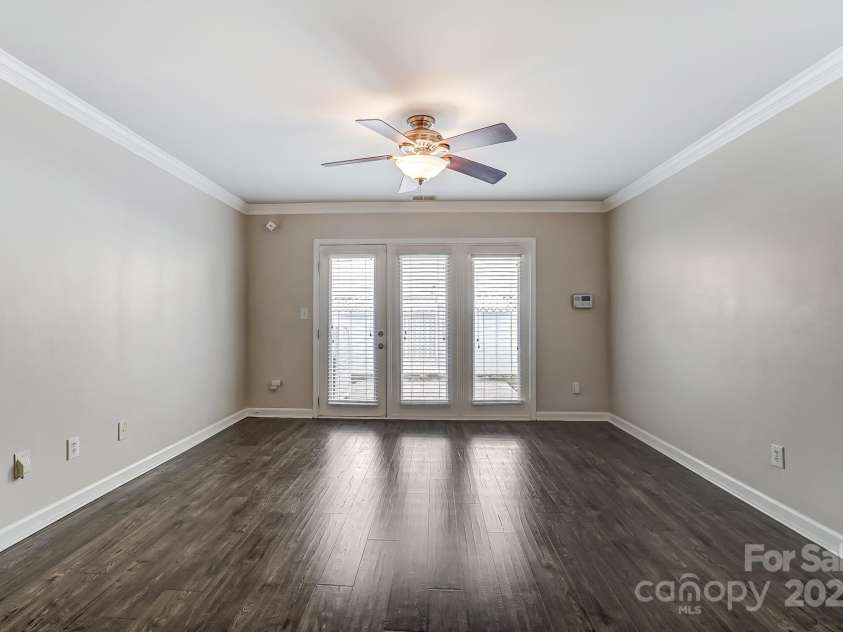 1224 Green Oaks Lane, Charlotte, NC 28205.  MLS# CAR4233494, YatesRealty ID 3369. 