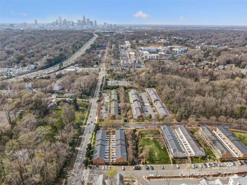 1224 Green Oaks Lane, Charlotte, NC 28205.  MLS# CAR4233494, YatesRealty ID 3369. 