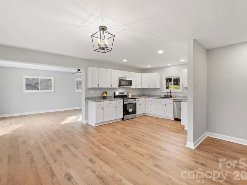 274 Hatley Circle, Concord, NC 28025.  MLS# CAR4309892, YatesRealty ID 3369. 
