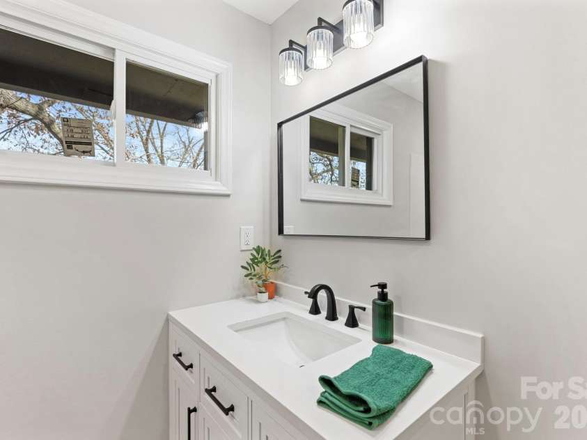 274 Hatley Circle, Concord, NC 28025.  MLS# CAR4309892, YatesRealty ID 3369. 