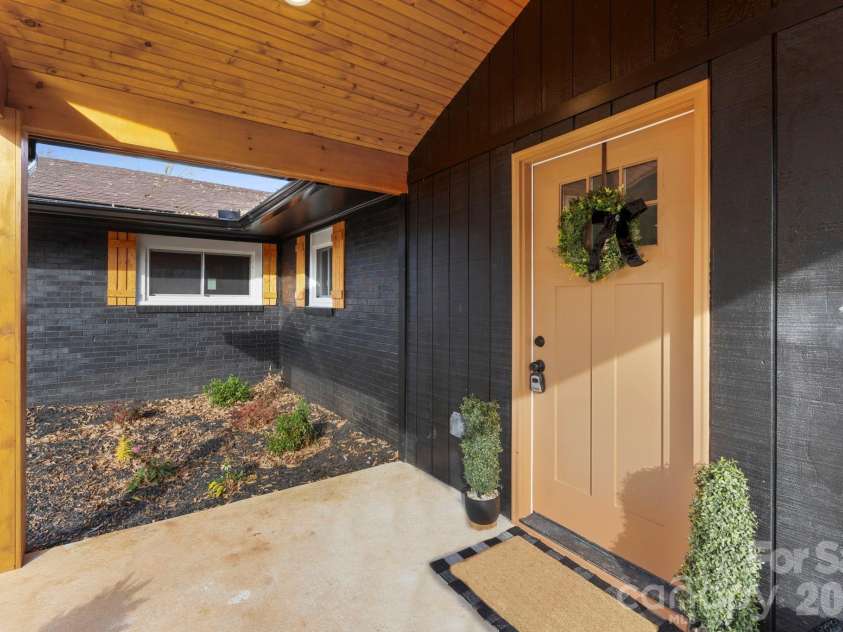 274 Hatley Circle, Concord, NC 28025.  MLS# CAR4309892, YatesRealty ID 3369. 