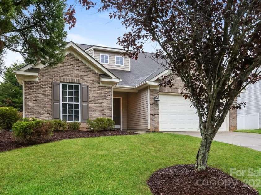 128 Edgington Street, Mooresville, NC 28115.  MLS# CAR4288976, YatesRealty ID 33690. 