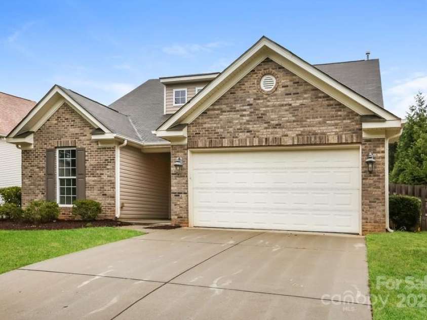 128 Edgington Street, Mooresville, NC 28115.  MLS# CAR4288976, YatesRealty ID 33690. 