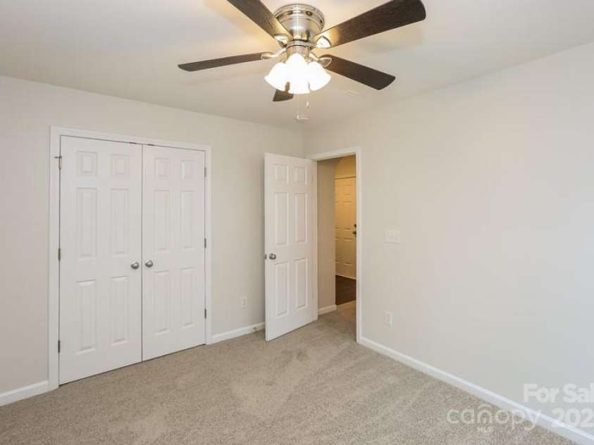 128 Edgington Street, Mooresville, NC 28115.  MLS# CAR4288976, YatesRealty ID 33690. 