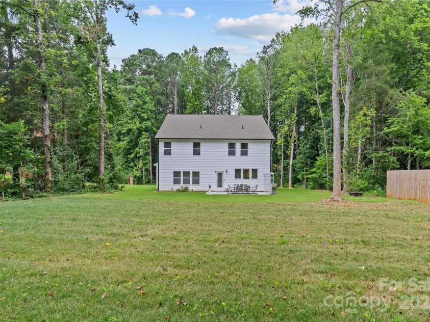 5902 Beatties Ford Road, Charlotte, NC 28216.  MLS# CAR4287587, YatesRealty ID 33691. 