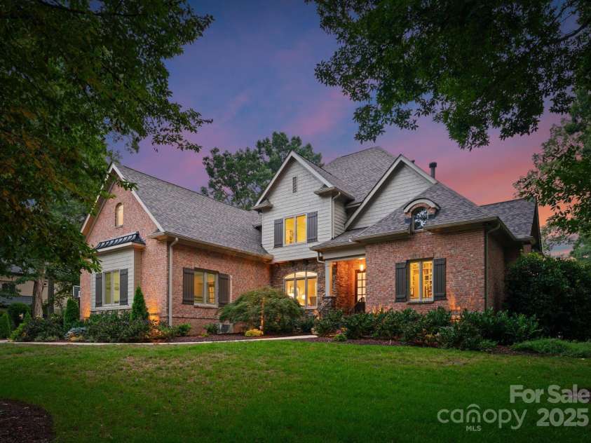178 Shelburne Place, Mooresville, NC 28117.  MLS# CAR4289893, YatesRealty ID 33692. 