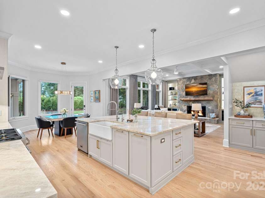 178 Shelburne Place, Mooresville, NC 28117.  MLS# CAR4289893, YatesRealty ID 33692. 
