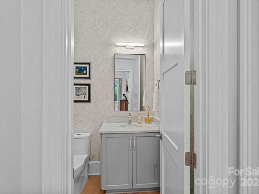 178 Shelburne Place, Mooresville, NC 28117.  MLS# CAR4289893, YatesRealty ID 33692. 