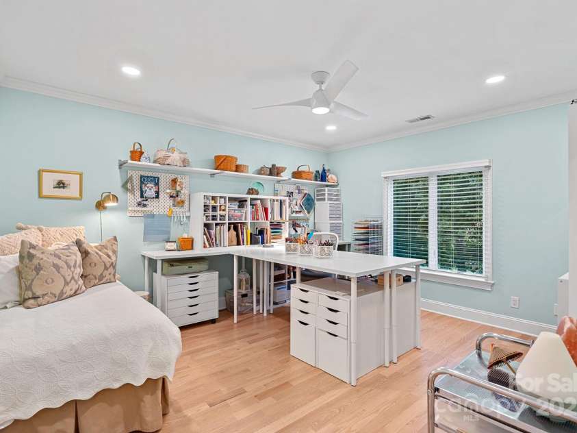 178 Shelburne Place, Mooresville, NC 28117.  MLS# CAR4289893, YatesRealty ID 33692. 