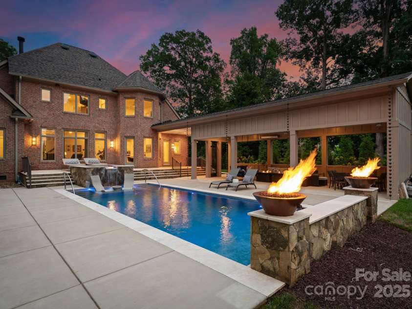 178 Shelburne Place, Mooresville, NC 28117.  MLS# CAR4289893, YatesRealty ID 33692. 