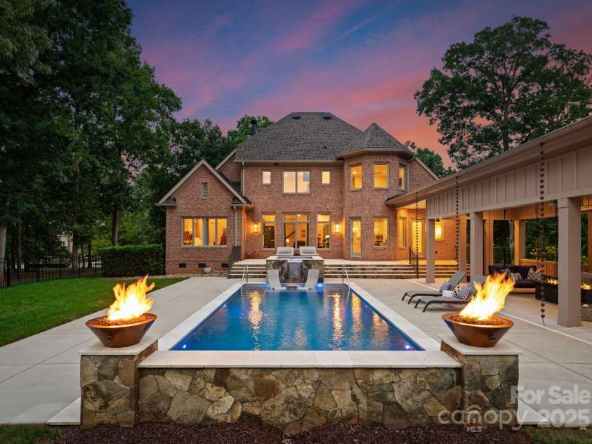 178 Shelburne Place, Mooresville, NC 28117.  MLS# CAR4289893, YatesRealty ID 33692. 