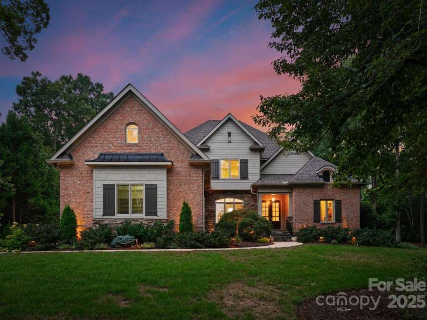 178 Shelburne Place, Mooresville, NC 28117.  MLS# CAR4289893, YatesRealty ID 33692. 