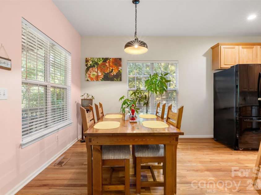 1116 Blueberry Lane, Charlotte, NC 28226.  MLS# CAR4392991, YatesRealty ID 33694. 