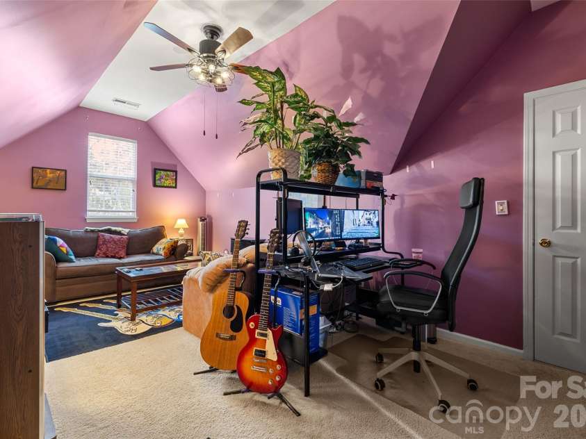 1116 Blueberry Lane, Charlotte, NC 28226.  MLS# CAR4392991, YatesRealty ID 33694. 