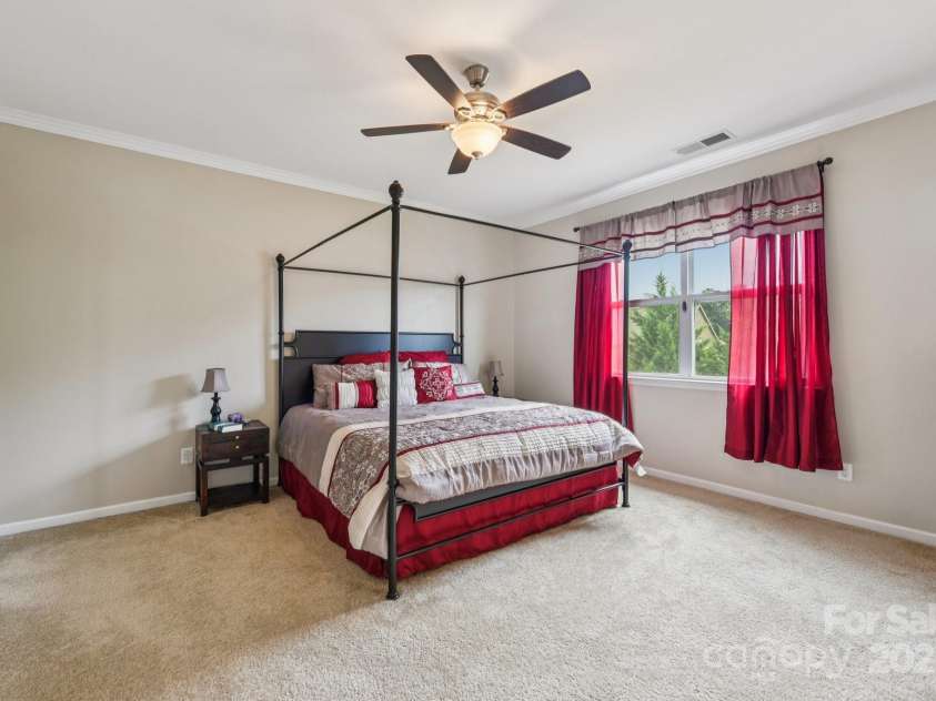 4216 Hubbard Road, Charlotte, NC 28269.  MLS# CAR4292386, YatesRealty ID 33695. 