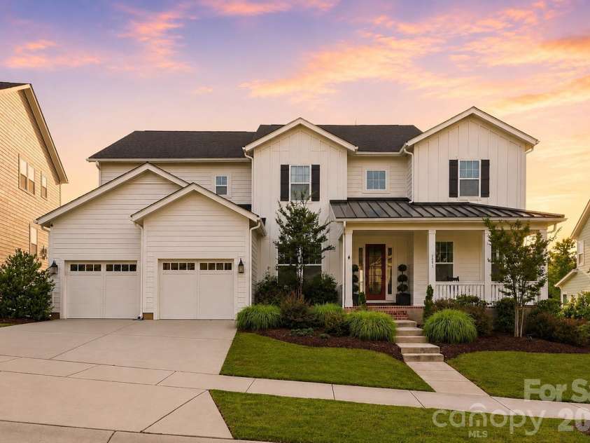 2081 Masons Bend Drive, Fort Mill, SC 29708.  MLS# CAR4391776, YatesRealty ID 33696. 