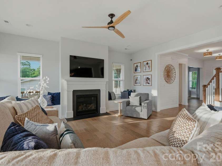 2081 Masons Bend Drive, Fort Mill, SC 29708.  MLS# CAR4391776, YatesRealty ID 33696. 