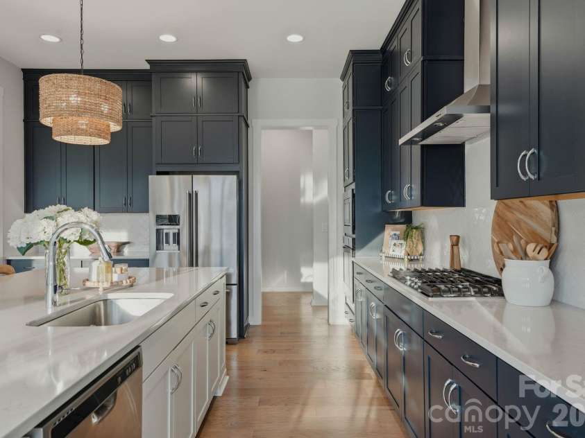2081 Masons Bend Drive, Fort Mill, SC 29708.  MLS# CAR4391776, YatesRealty ID 33696. 
