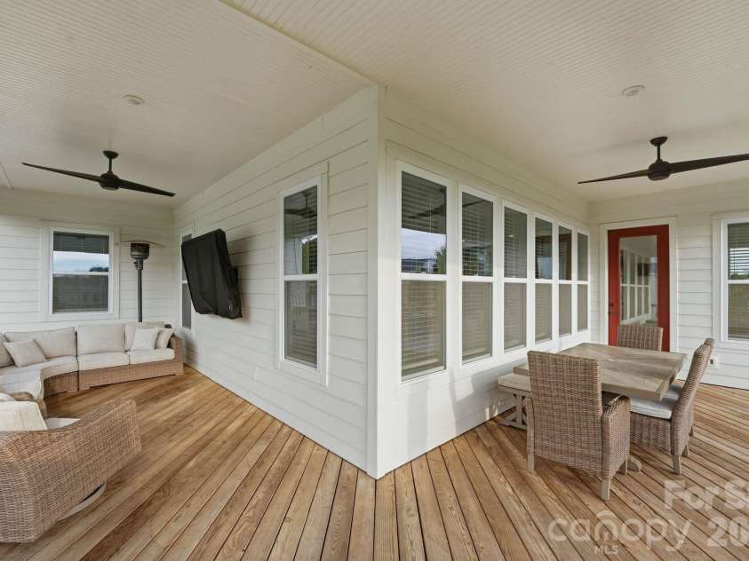 2081 Masons Bend Drive, Fort Mill, SC 29708.  MLS# CAR4391776, YatesRealty ID 33696. 