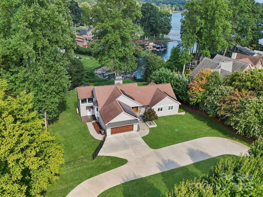 194 Ringneck Trail, Mooresville, NC 28117.  MLS# CAR4292841, YatesRealty ID 33697. 