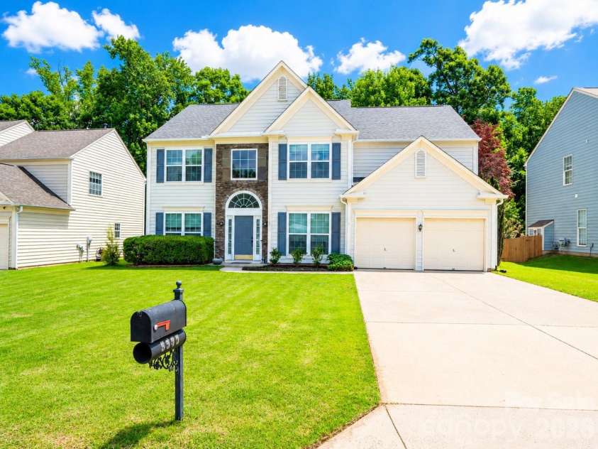 3543 Manor House Drive, Charlotte, NC 28270.  MLS# CAR4395770, YatesRealty ID 33698. 