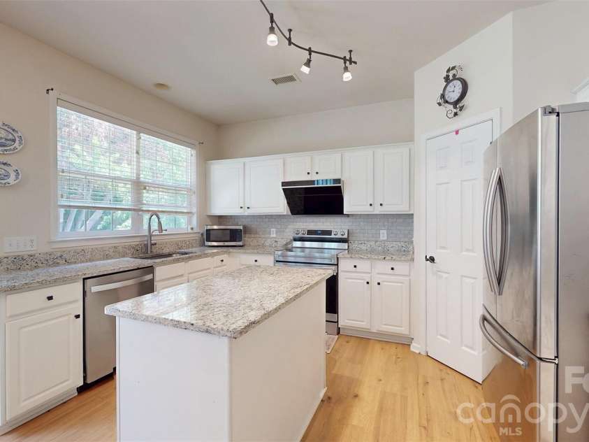 3543 Manor House Drive, Charlotte, NC 28270.  MLS# CAR4395770, YatesRealty ID 33698. 