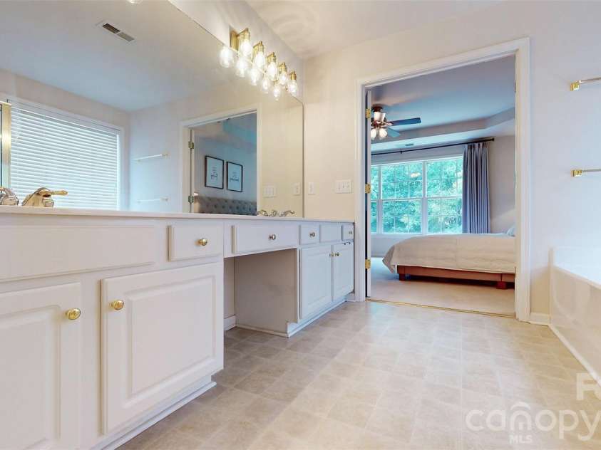 3543 Manor House Drive, Charlotte, NC 28270.  MLS# CAR4395770, YatesRealty ID 33698. 