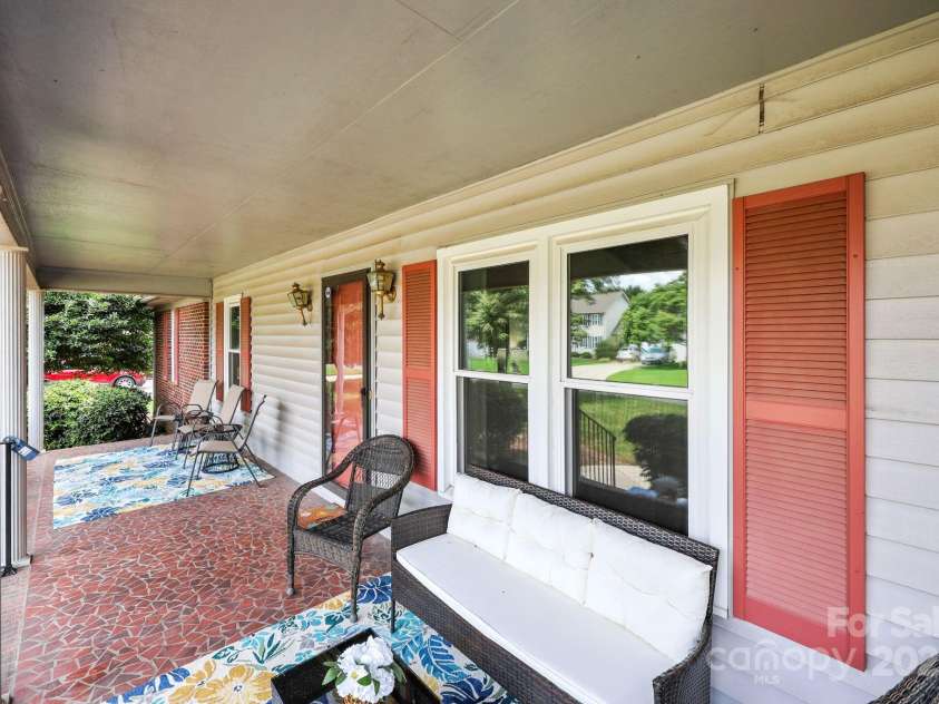 8613 Middleton Circle, Harrisburg, NC 28075.  MLS# CAR4290383, YatesRealty ID 33698. 