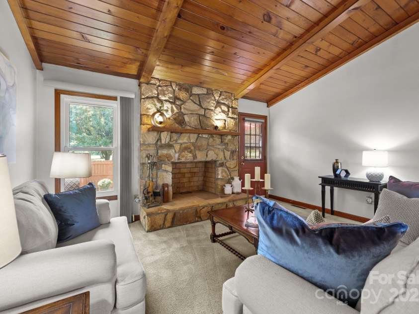 8613 Middleton Circle, Harrisburg, NC 28075.  MLS# CAR4290383, YatesRealty ID 33698. 