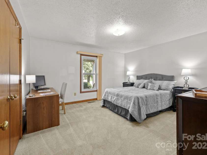 8613 Middleton Circle, Harrisburg, NC 28075.  MLS# CAR4290383, YatesRealty ID 33698. 