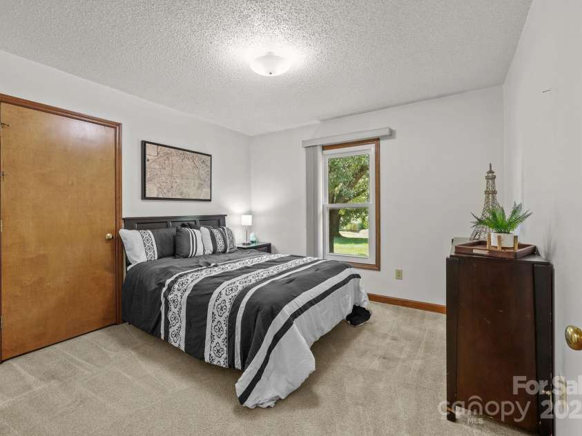 8613 Middleton Circle, Harrisburg, NC 28075.  MLS# CAR4290383, YatesRealty ID 33698. 